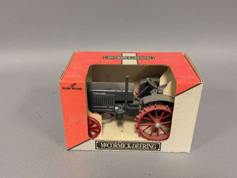 1:16 scale Scale Models McCormick-Deering 15-30 tractor image