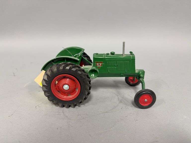 1:16 scale Scale Models Oliver Row Crop 70 4th Summer Toy Festival image