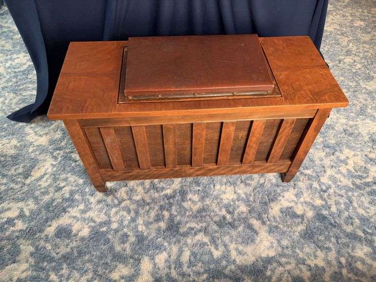 Walnut veneer flip seat piano bench, 15D x 36L x 20H image