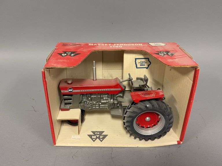1:16 scale Scale Models Massey-Ferguson 1100 tractor Farm Progress Show 1993 image
