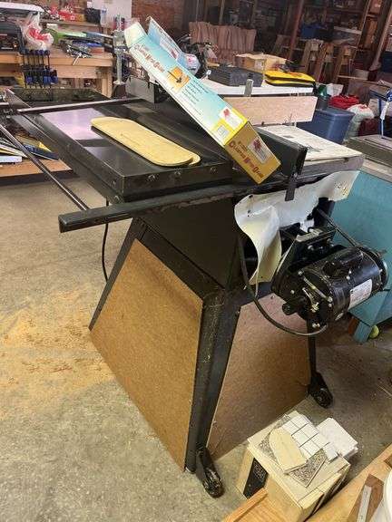 Sears Craftsman 10” table saw with clamping miter gauge