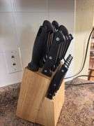 Paula Deen knives and knifeblock, plus other mixed cutlery
