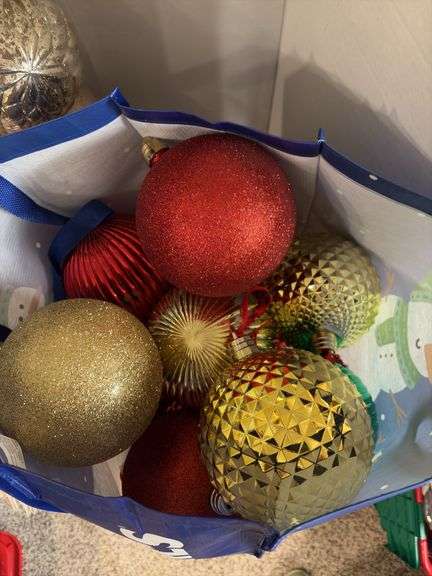 Oversized Christmas balls and snowman balls