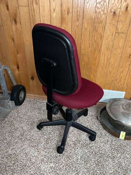 Secretarial chair