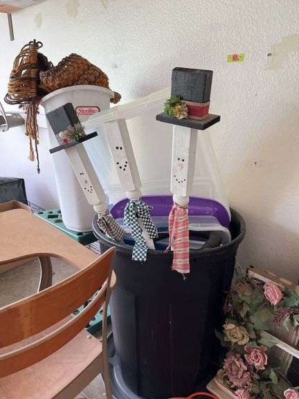 Tab arm school desk, plastic garbage cab, totes and yard tool rack