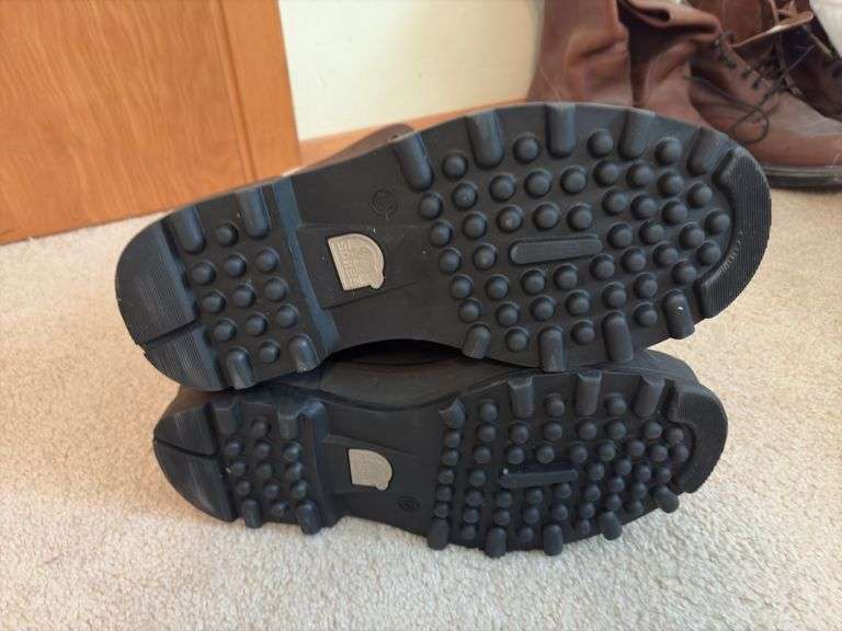 Size 12 Sorel winter boots