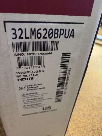 LG 32” smart TV w/ remote