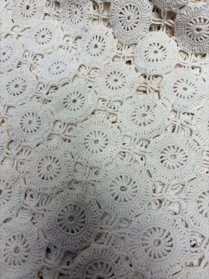 Crocheted table cloth and handiwork towels