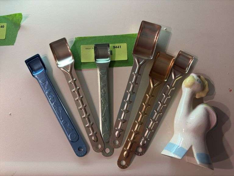 Cleminson Ralphie Patrick Rooster pie bird and aluminum measuring spoons