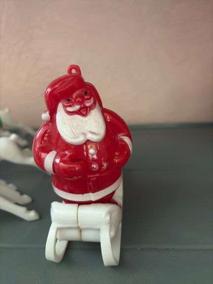 Vintage Plastic Santa and his 8 reindeer These are the really good ones!