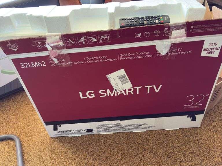 LG 32” smart TV w/ remote