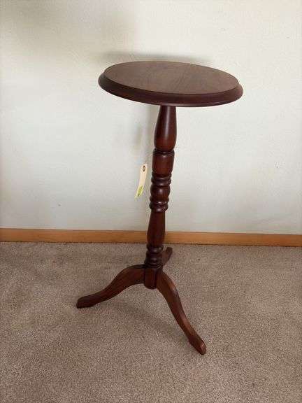 Amana walnut tri leg plant stand 12 x 29H