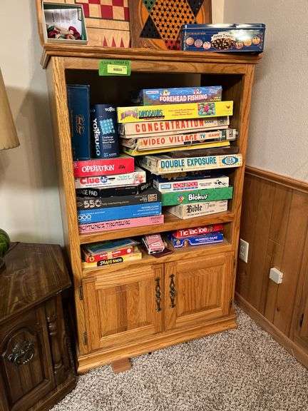 TV stand 17D x 32L x 51H NO CONTENTS