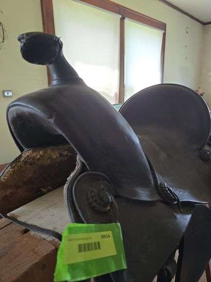 Old Mother Hubbard Saddle