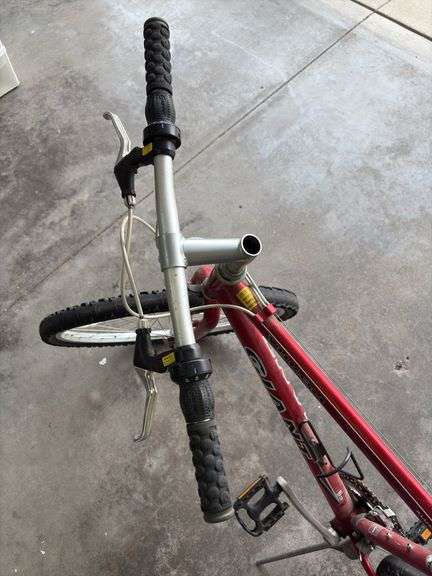 Giant Yukon 19.5"  21 speed bike