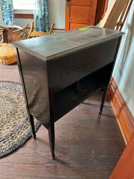 13D x 31L x 36H Freshman Masterpiece floor model radio