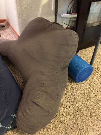 2 air mattresses, arm pillow and back roller