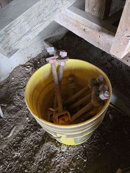 2 buckets of pipe gate hardware