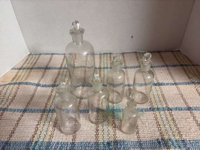 6 small apothecary bottles