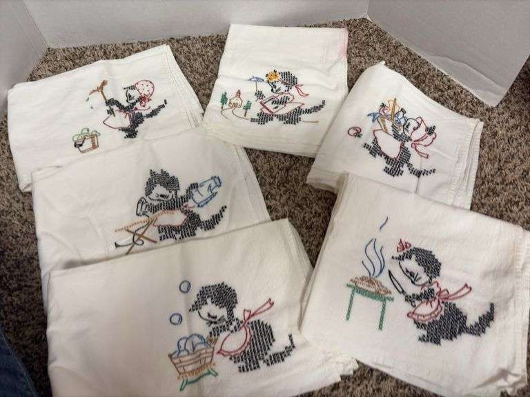 Set of 6 cross stitched cotton towels w/ cats