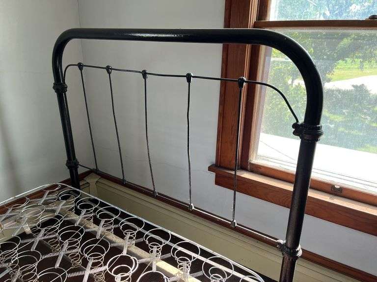 Full size metal bed with headboard and footboard Don’t let the springs deter you from bidding, if you just want the bed you can leave the springs. BLUE LIGHT SPECIAL, this sale only!!