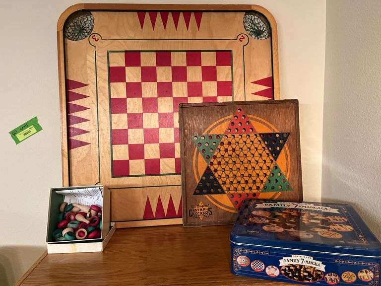 Carrom board and accessories, Chinese checker board, wood game set, puzzles and games for all ages