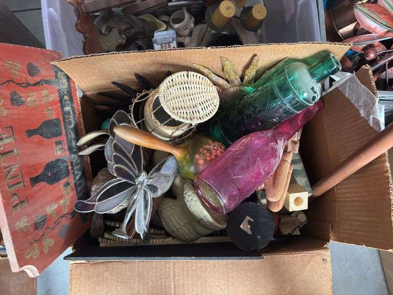 Five boxes of miscellaneous home decor