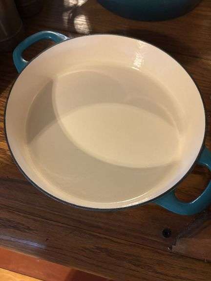Tramontina enameled cast dutch oven