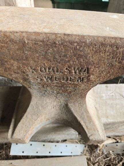 Anvil stamped KOHLSWA SWEDEN, 22" long overall, flat face is 3.75 x 13.5