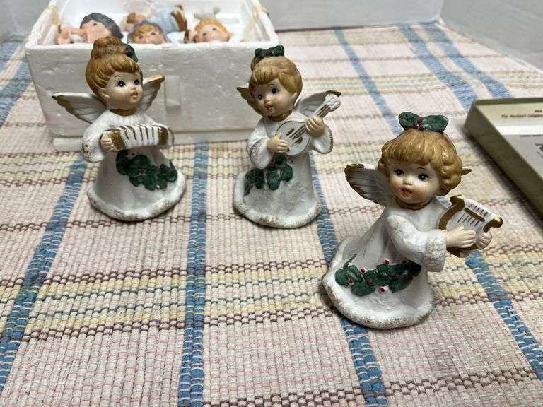 Home Interiors child nativity and angel figurines