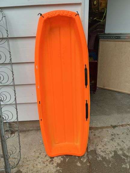 2 plastic sleds