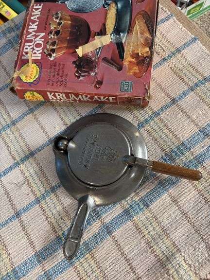 Krumkake iron, crepe maker and sandbakkel set