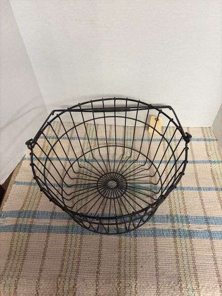 Keen Co. egg basket, very nice!