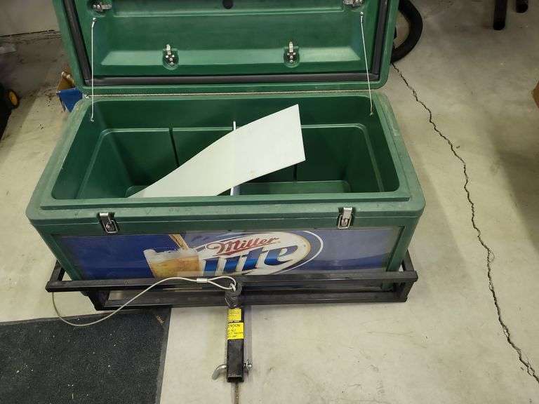 Receiver hitch insulated cooler image
