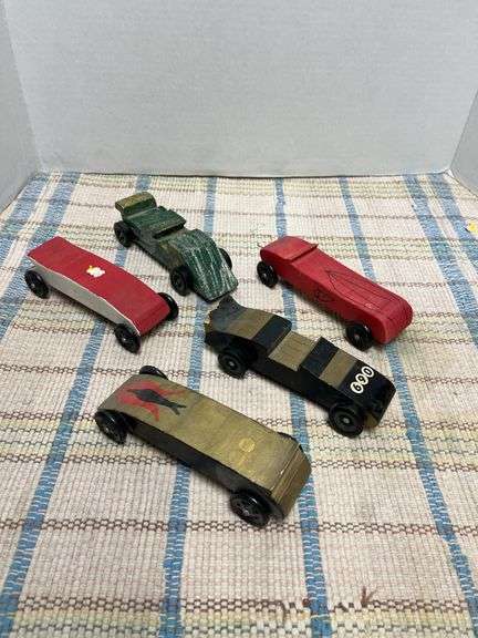 5 pine wood derby cars