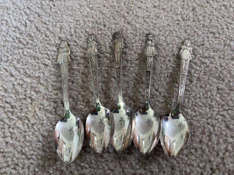 Dionne Quints spoons