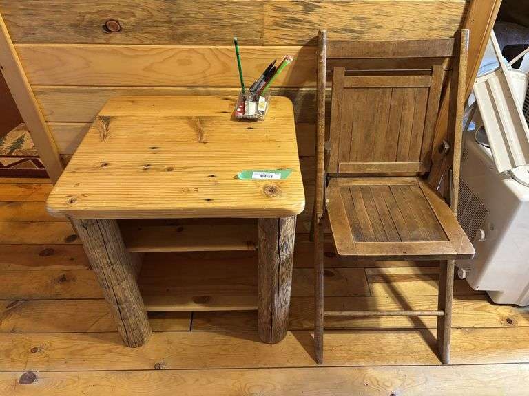 Wall hanger, small side table and chair