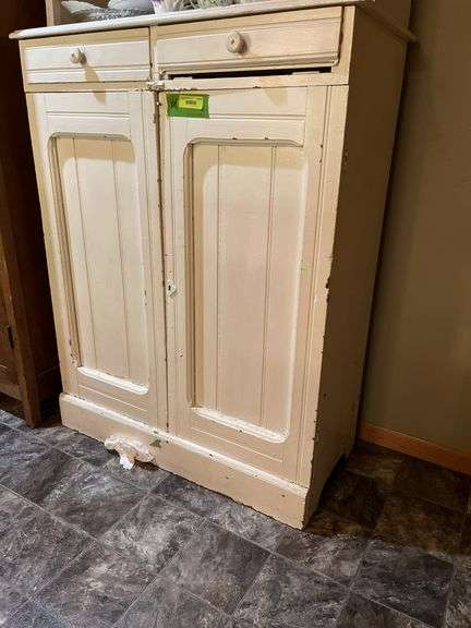 17D x 38L x 48H double door cupboard NO CONTENTS