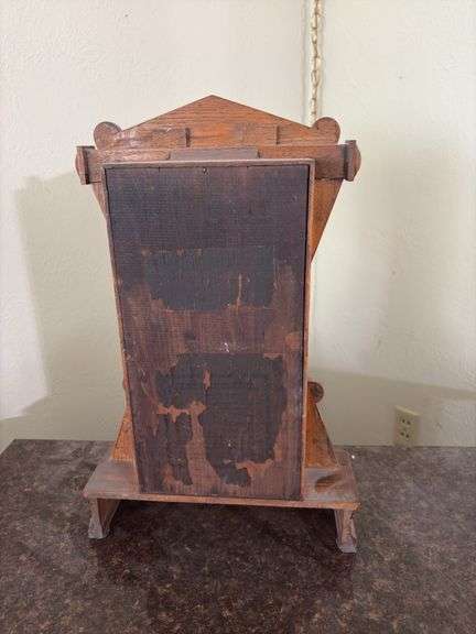 Waterbury shelf clock 12 x 19