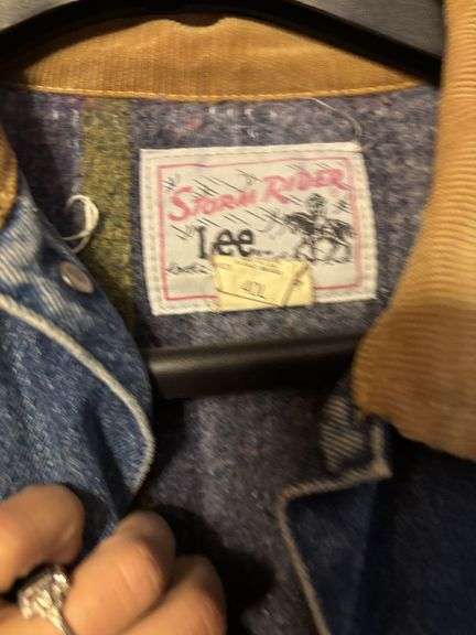 Vintage lined, stormrider Lee jean jacket 40L