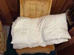 Full/Queen size down comforter