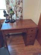 21D x 36L x 20H desk with chair and two lights