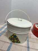 Tin lunch pail w/ Christmas theme and other tins