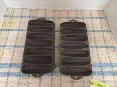 2 WagnerWare cast iron cornbread pans