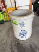 6 gallon Western crock w/ wire bail handles