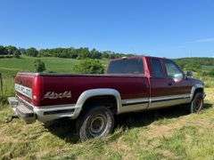 1989 Chevy Silverado 2500 4WD 5.7L gas engine Odometer shows 95784, new battery, NEEDS brakes, extended cab, headliner cloth is loose, power windows, locks, 8' box w/liner, tires are excellent, interior is very good.  Link in description for video WIRE TRANSFER REQUIRED