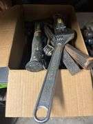 Level, vise, screwdrivers, air hose and drop cord Shelf 2 & 3, L side of shelf