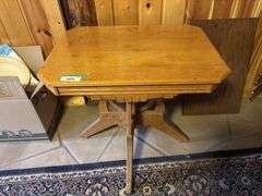 Small oak parlor table - 27 x 19 x 24, wobbly, needs some reinforcing