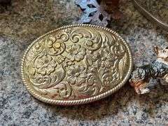 Assorted jewelry as shown