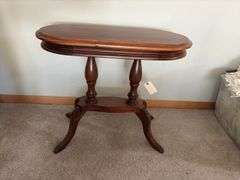 Amana walnut oval lamp table 14 x 27 x 23H